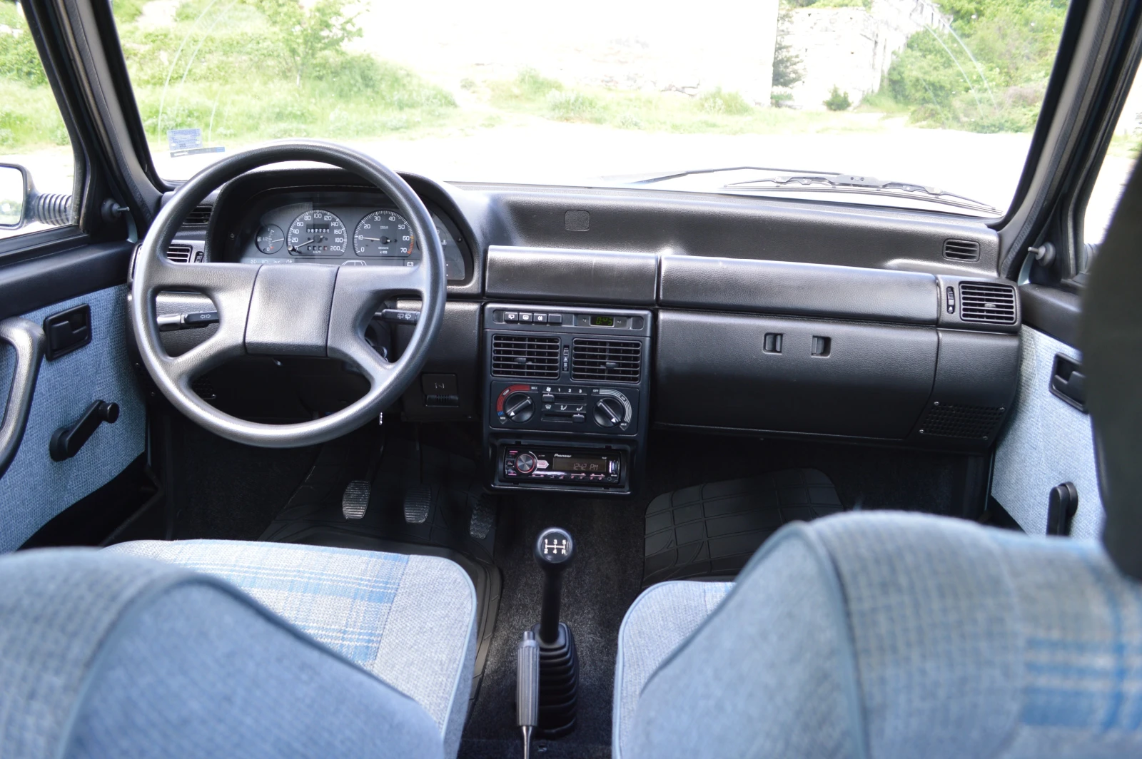 Fiat Uno 1.0 45S, снимка 11 - Автомобили и джипове - 55275261