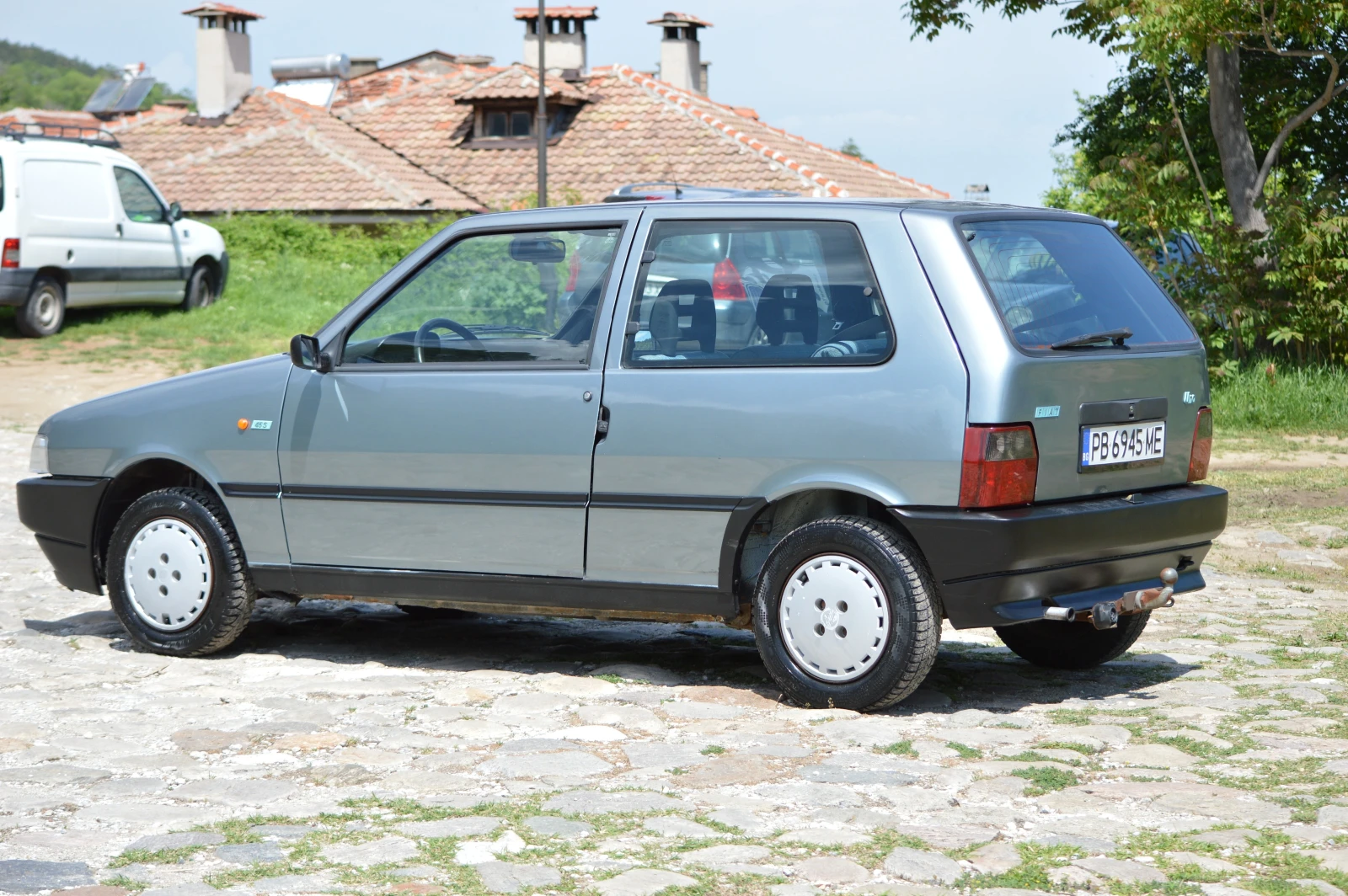Fiat Uno 1.0 45S, снимка 3 - Автомобили и джипове - 55275261