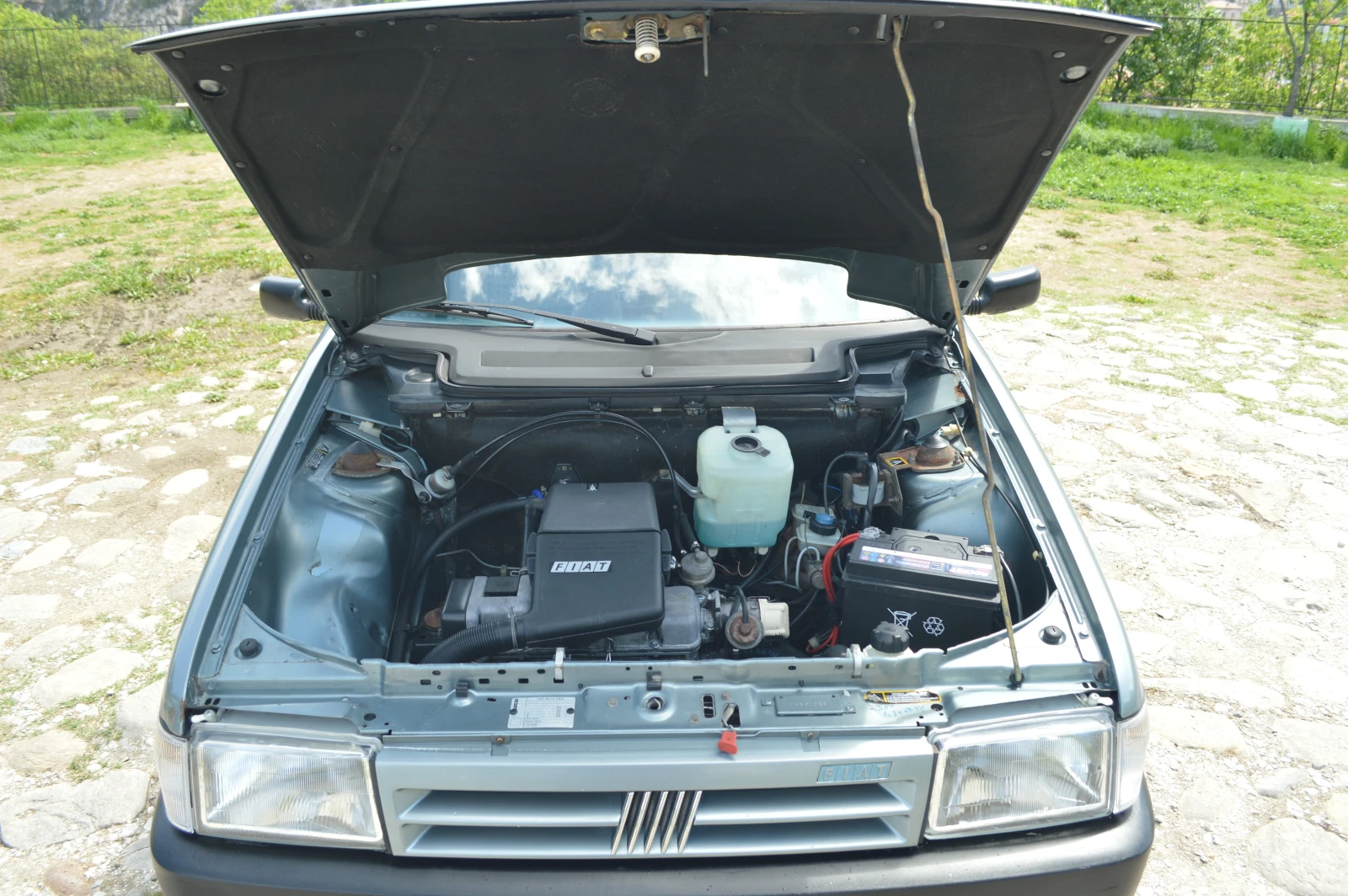 Fiat Uno 1.0 45S, снимка 13 - Автомобили и джипове - 55275261