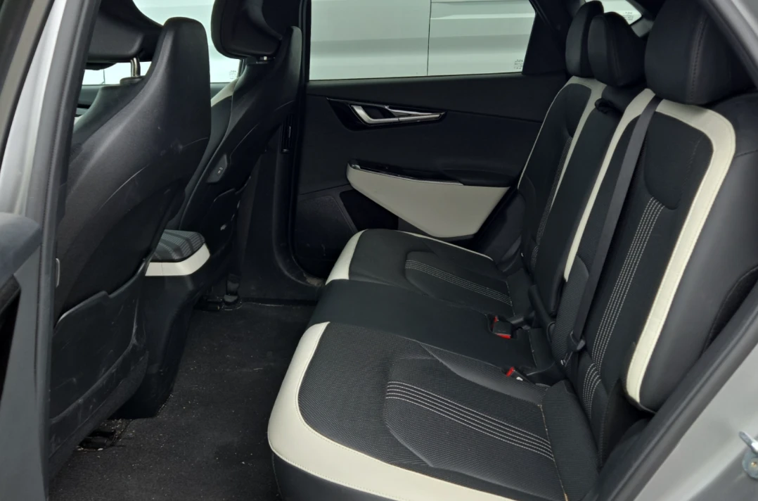 Kia EV6 AWD* LONG RANGE* GT-LINE* ПОДГРЕВ* ОБДУХ* HUD, снимка 12 - Автомобили и джипове - 55566659