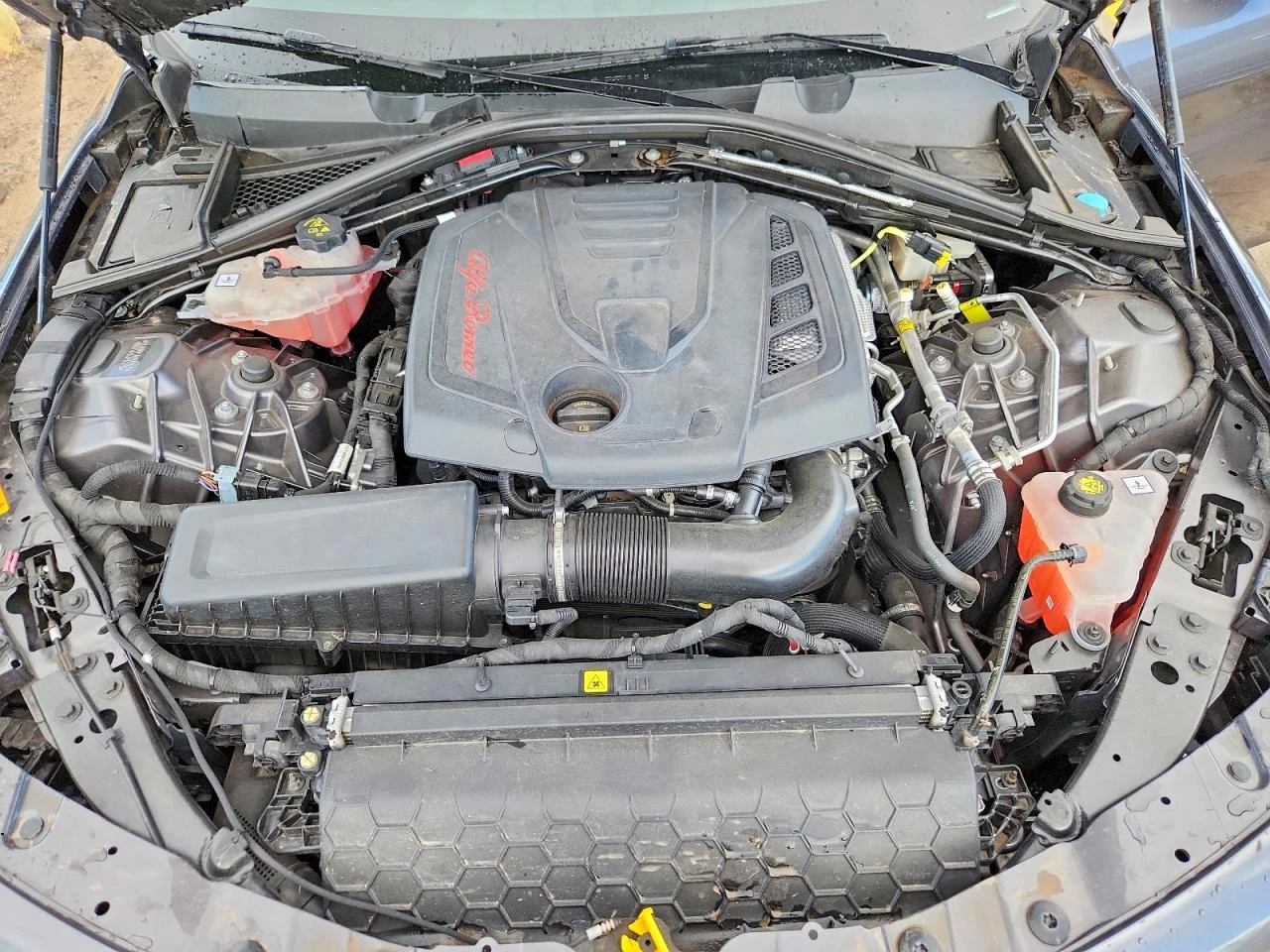 Alfa Romeo Giulia 2.0l, снимка 11 - Автомобили и джипове - 55591327