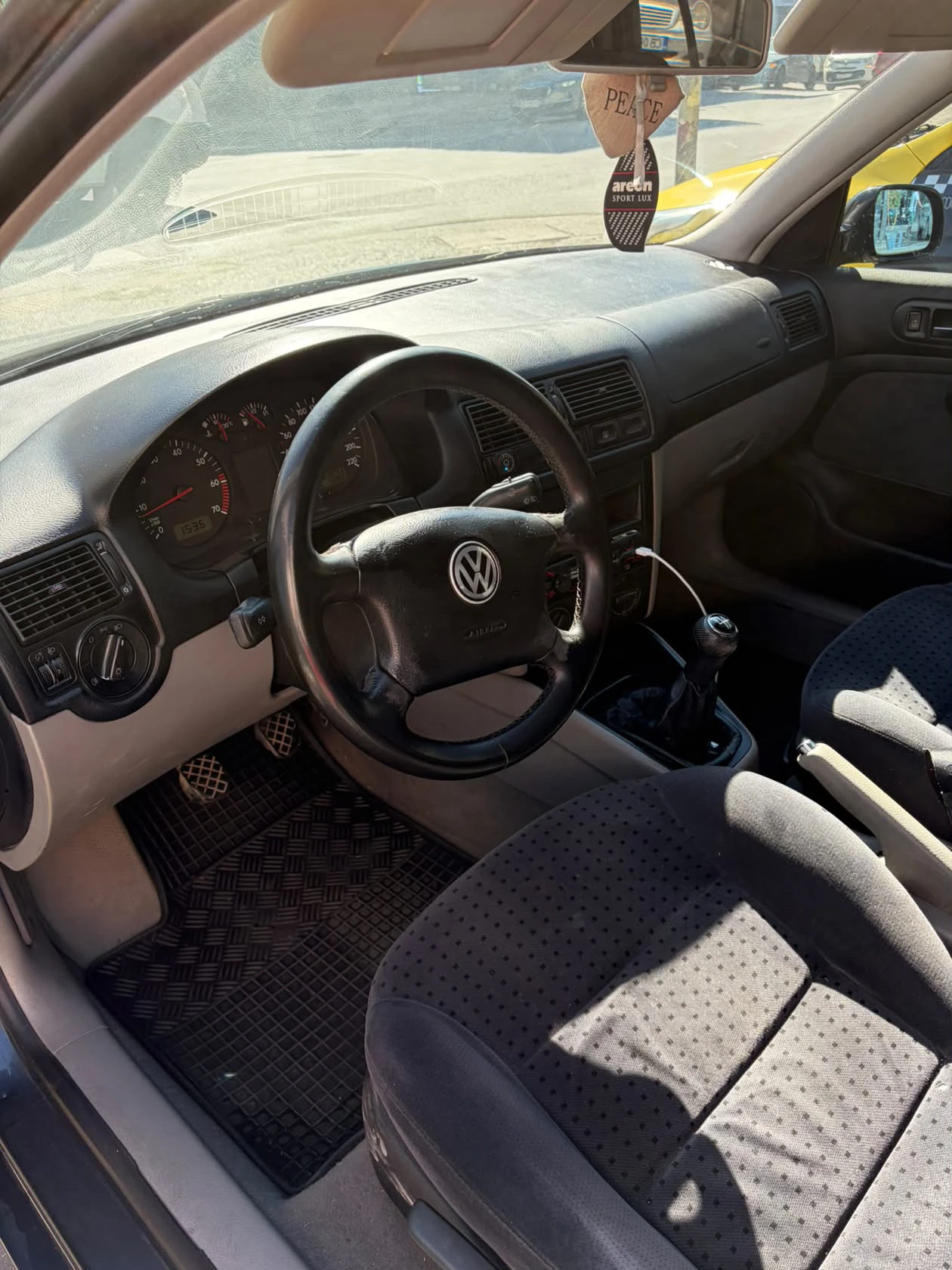 VW Golf, снимка 5 - Автомобили и джипове - 56378628