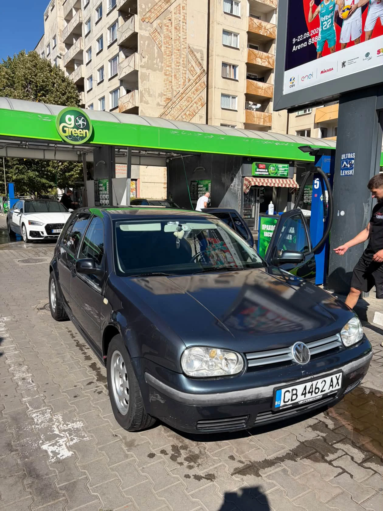 VW Golf, снимка 2 - Автомобили и джипове - 56378628