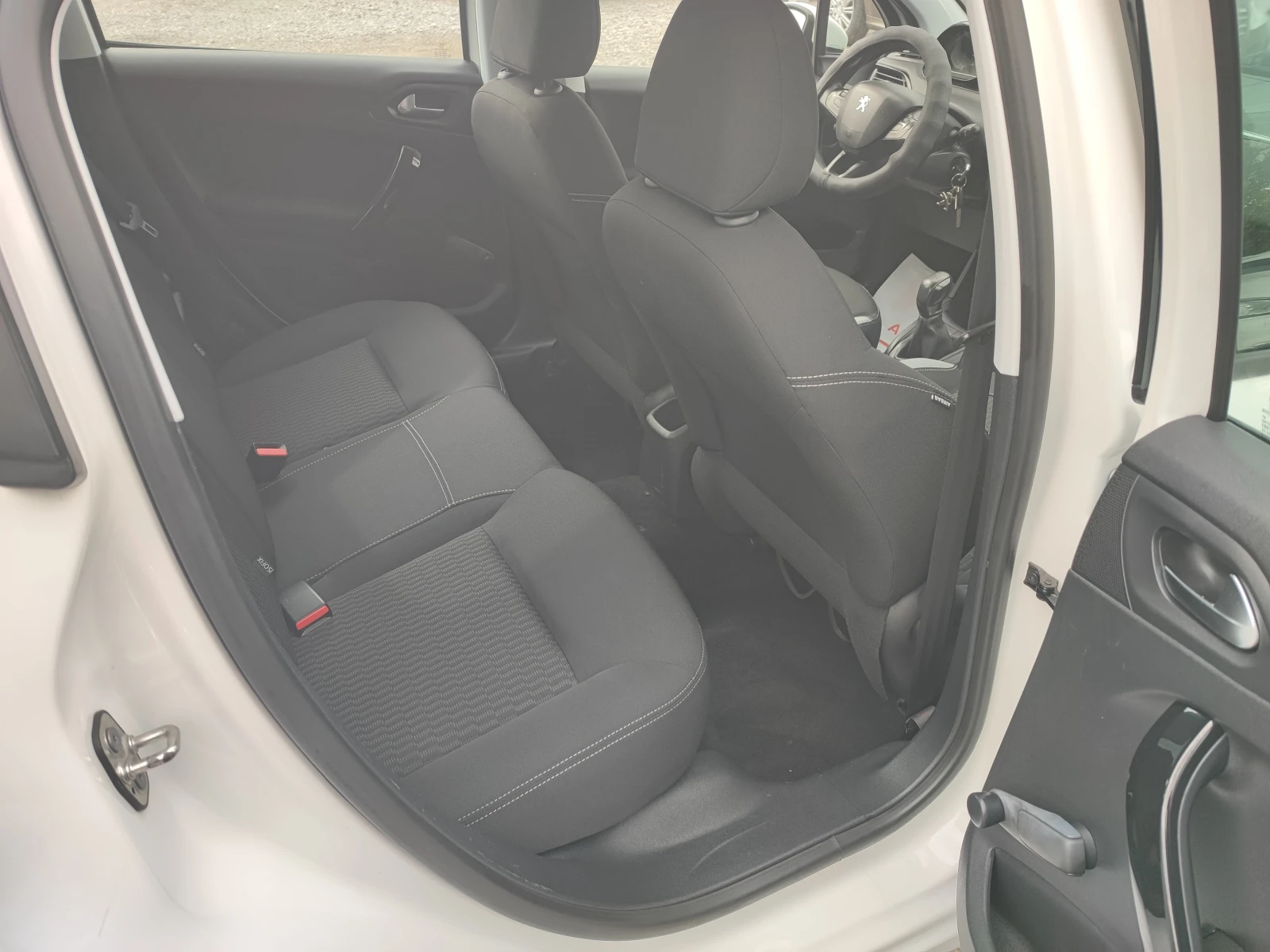 Peugeot 208 1.6HDI-75ks-EURO 6-���������-��������� | Mobile.bg � ����������� 15