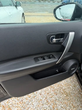Nissan Qashqai 2.0 Бензин 4х4, снимка 11