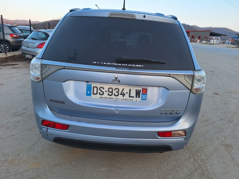 Mitsubishi Outlander 2.0 plug in, снимка 5 - Автомобили и джипове - 49068694