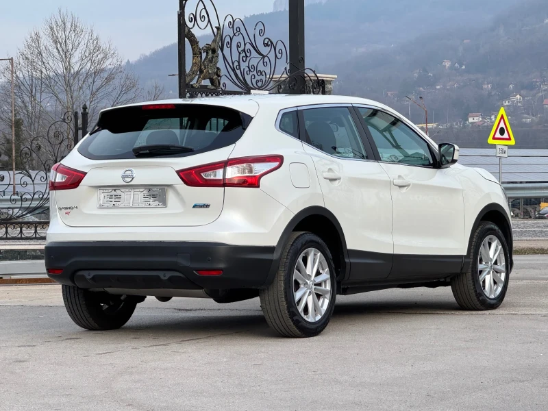 Nissan Qashqai 1.5DCI ИТАЛИЯ, снимка 4 - Автомобили и джипове - 49132761