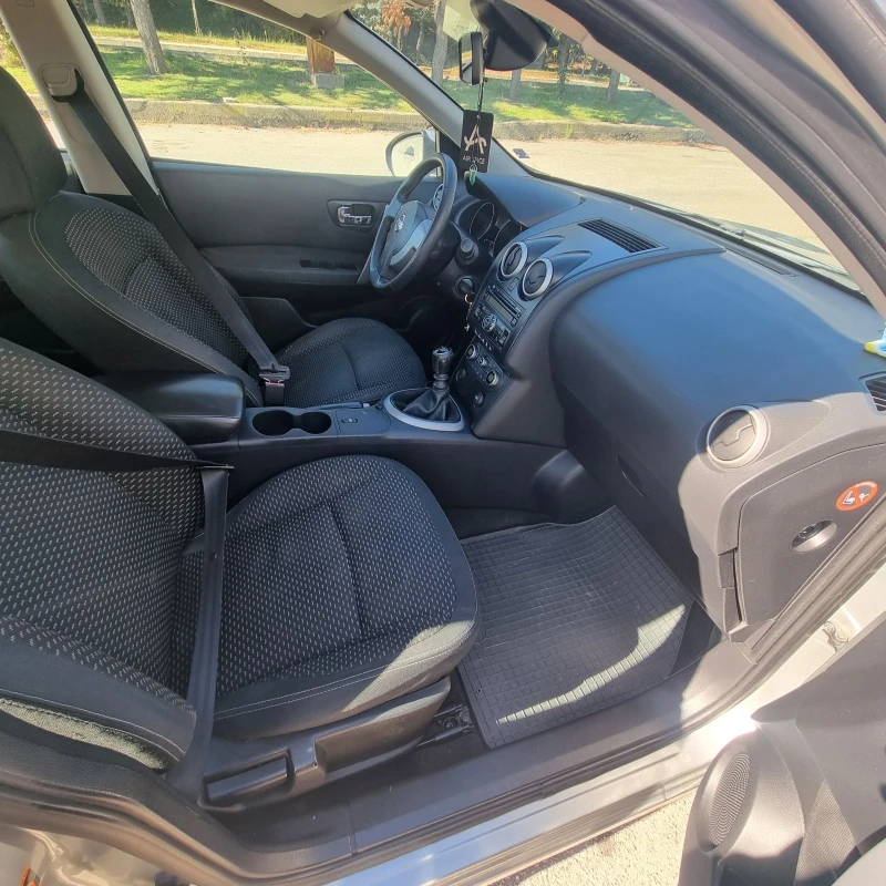 Nissan Qashqai 1500, снимка 7 - Автомобили и джипове - 52668536