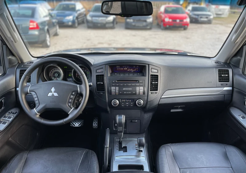 Mitsubishi Pajero 7 места автоматик, снимка 12 - Автомобили и джипове - 52398036