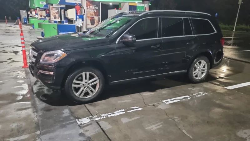Mercedes-Benz GL 350, снимка 9 - Автомобили и джипове - 53263949