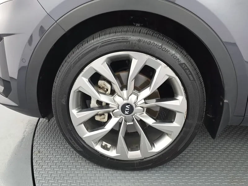 Kia Sorento, снимка 5 - Автомобили и джипове - 55030705