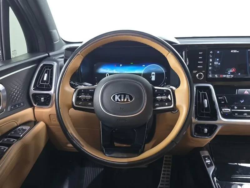 Kia Sorento, снимка 13 - Автомобили и джипове - 55030705
