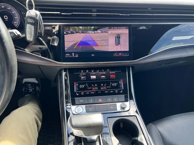 Audi Q8 S-LINE / PANO / ОБДУХВАНЕ / ЛИЗИНГ, снимка 10 - Автомобили и джипове - 56332316