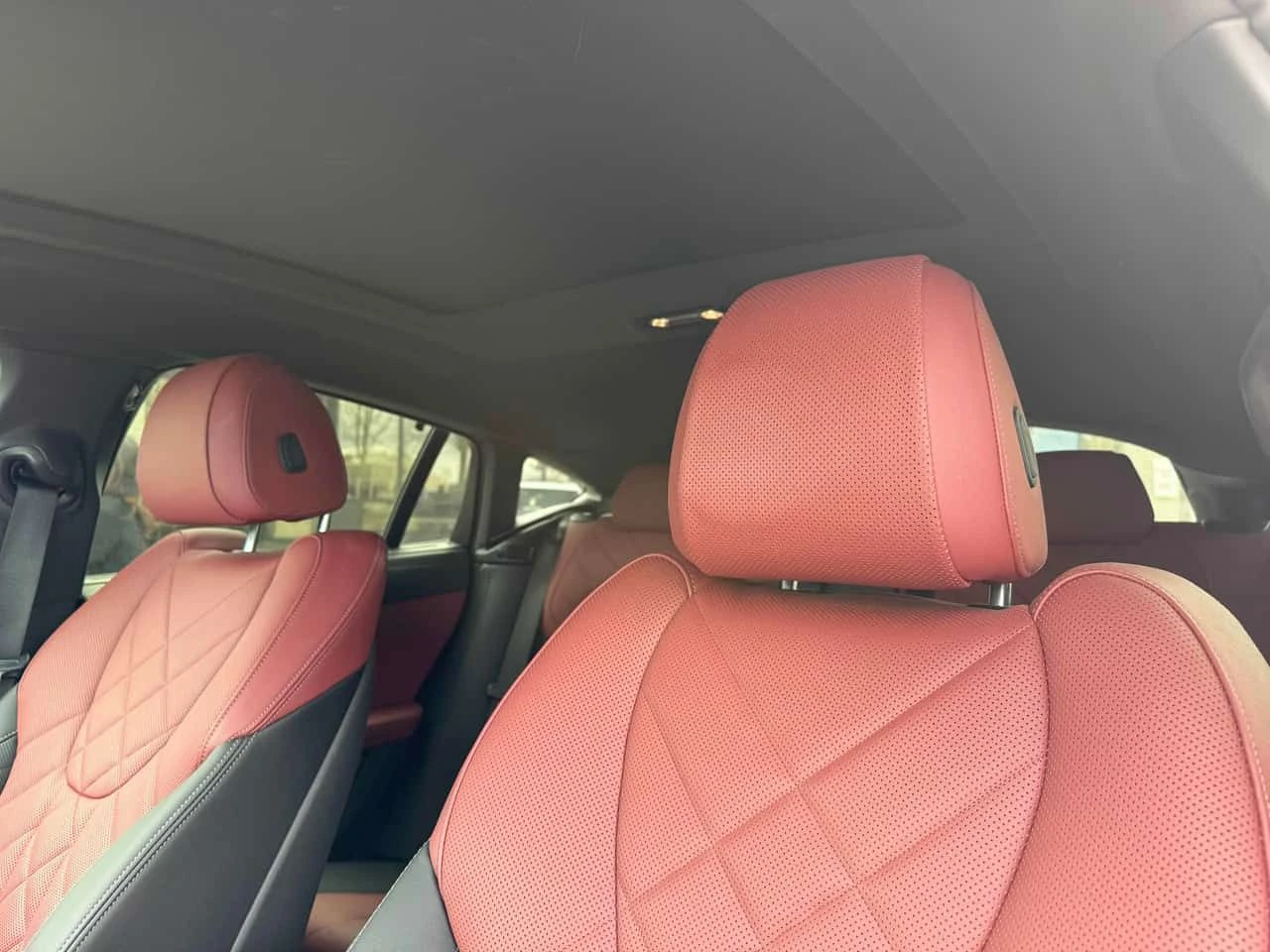 BMW X6 xDrive40i/HUD/360/ДИСТРОНИК/ПАНОРАМА/H/K, снимка 11 - Автомобили и джипове - 53830191