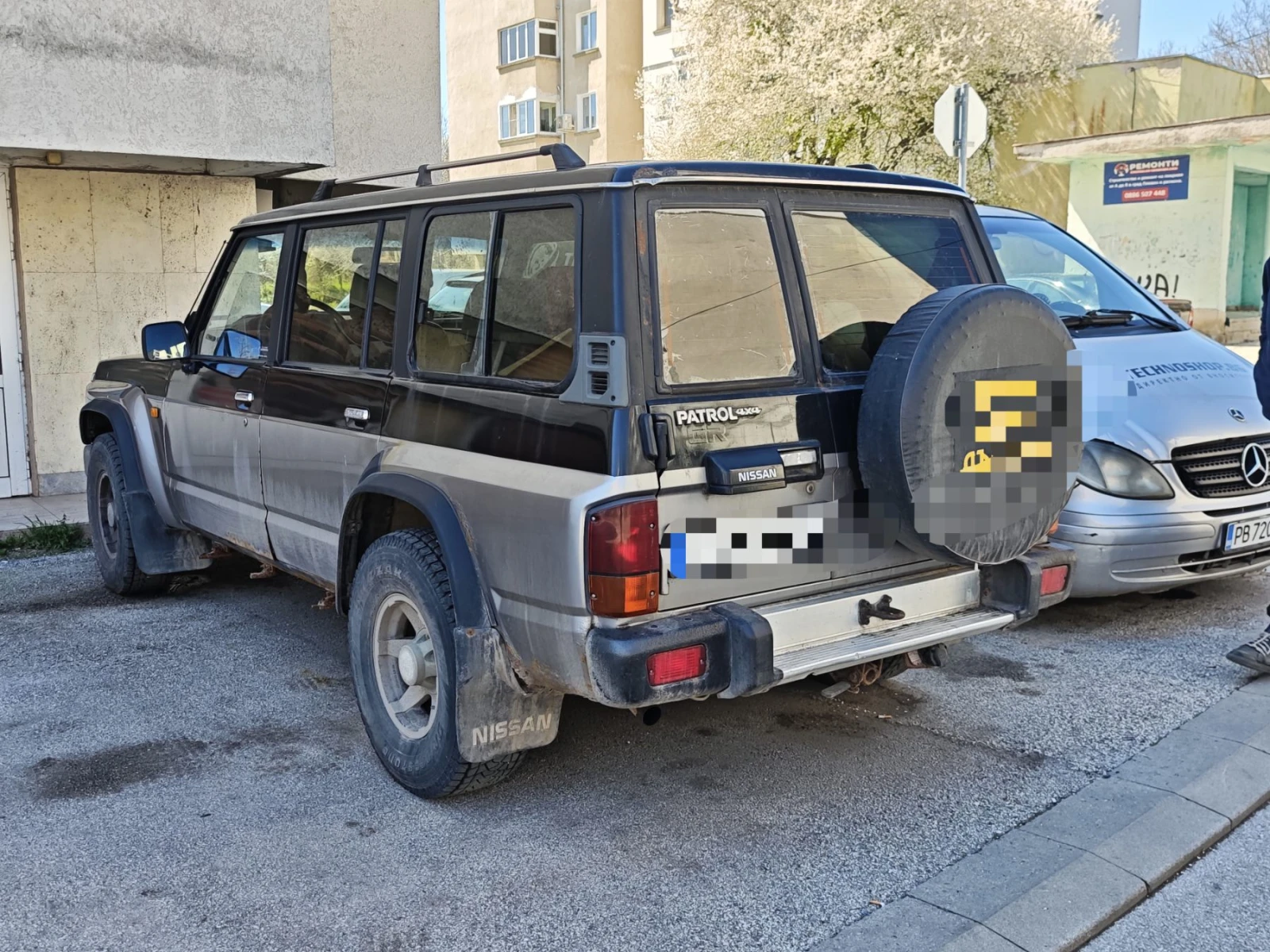 Nissan Patrol, снимка 4 - Автомобили и джипове - 54112288