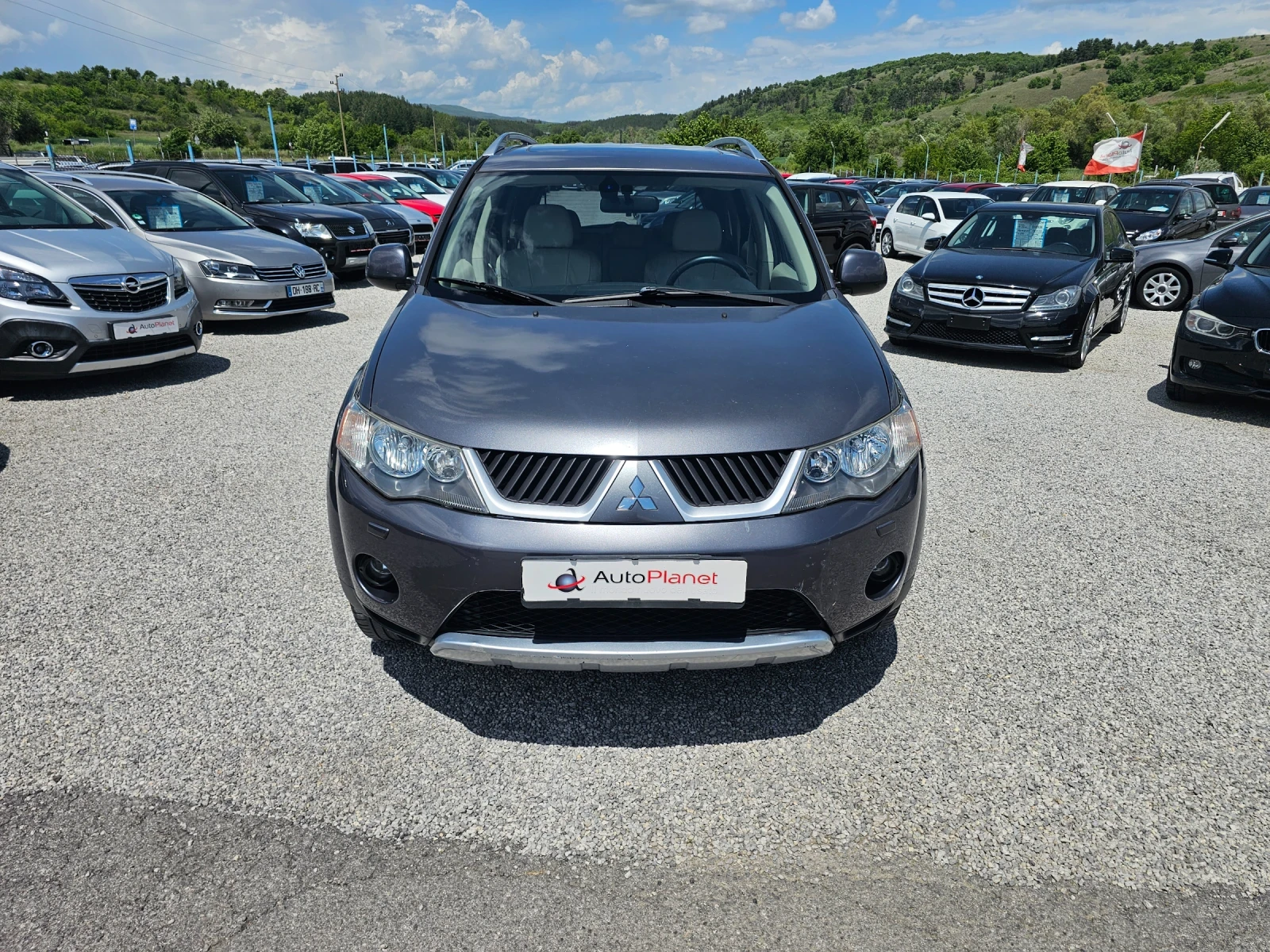 Mitsubishi Outlander 2.2 D 4x4, снимка 2 - Автомобили и джипове - 54573459