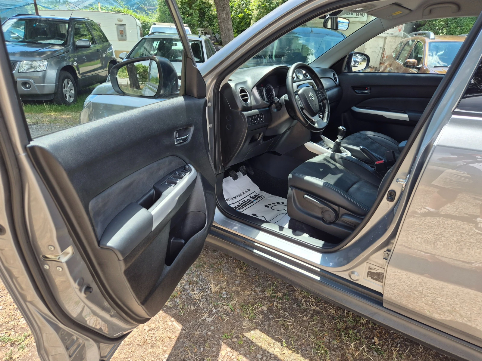 Suzuki Vitara 1.6d НАВИ КОЖА ПОДГРЕВ КАМЕРА КЕYLESS , снимка 7 - Автомобили и джипове - 55190719