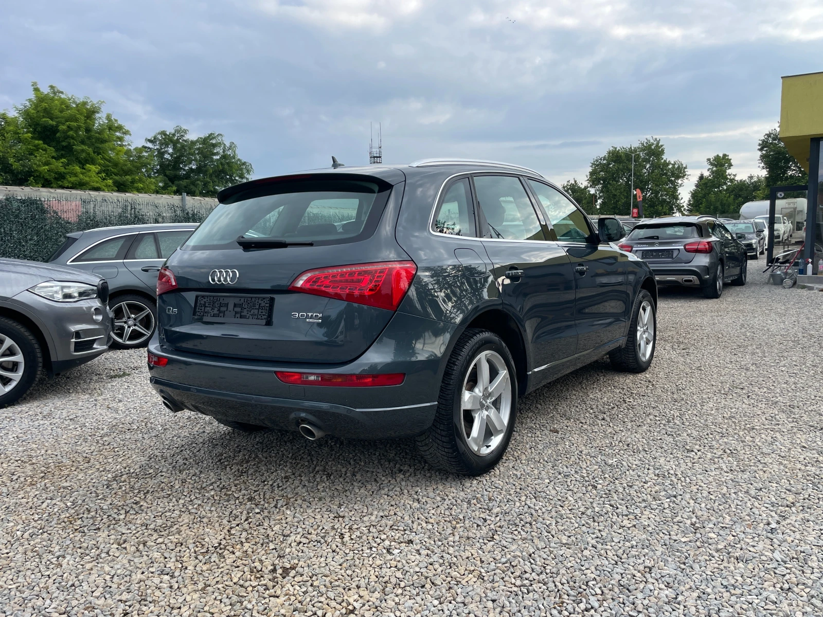 Audi Q5 /ВИДЕО КЪМ ОБЯВАТА, снимка 4 - Автомобили и джипове - 55235796