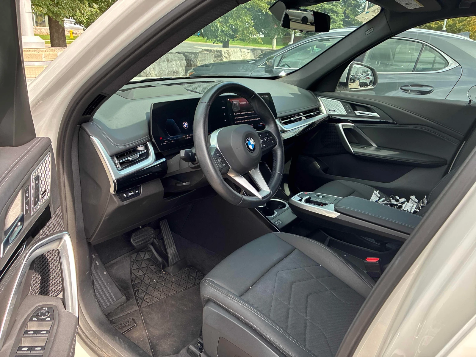 BMW X1 xDrive28i * CARFAX * БЕЗ ПЪРВОНАЧАЛНА ВНОСКА, снимка 5 - Автомобили и джипове - 56093559