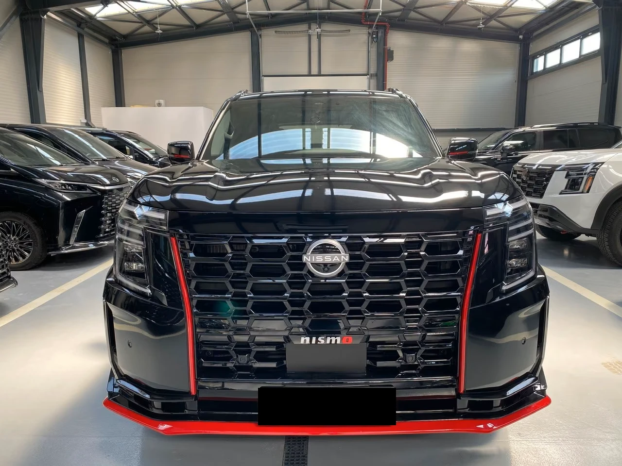 Nissan Armada 6+ 1* NISMO* PANO* DISTR* MEMORY* , снимка 2 - Автомобили и джипове - 56113964