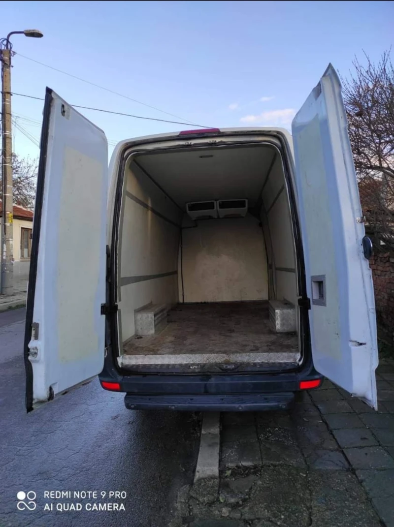 VW Crafter 2.5, снимка 6 - Бусове и автобуси - 48935631