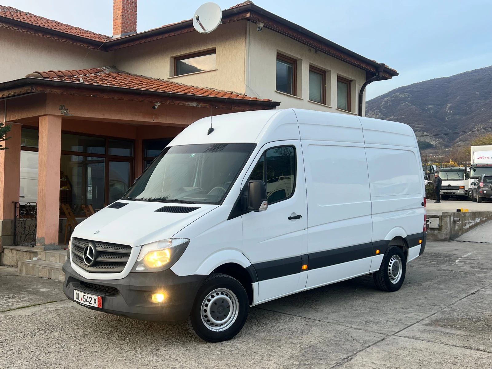 Mercedes-Benz Sprinter 313 215.000 ,  , NAVI  | Mobile.bg   1