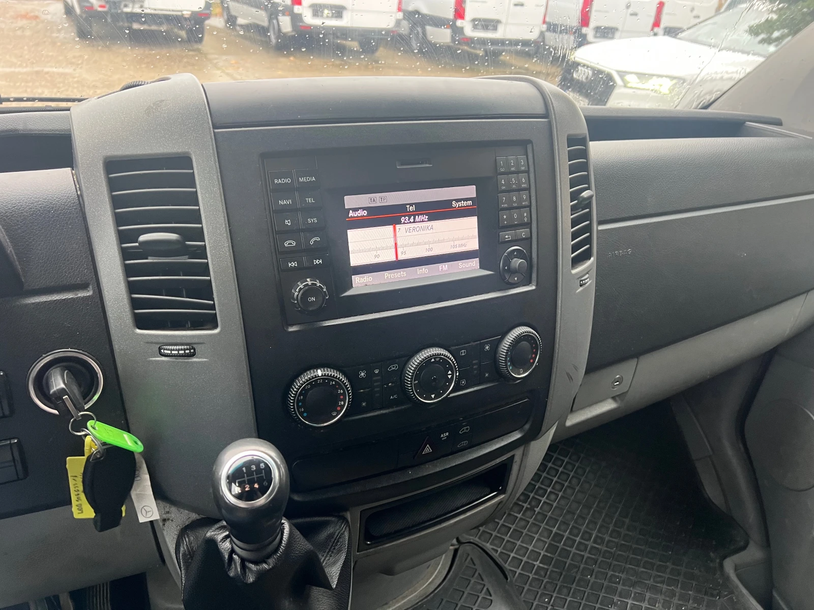 Mercedes-Benz Sprinter 313 215.000км , КЛИМА , NAVI  - изображение 9