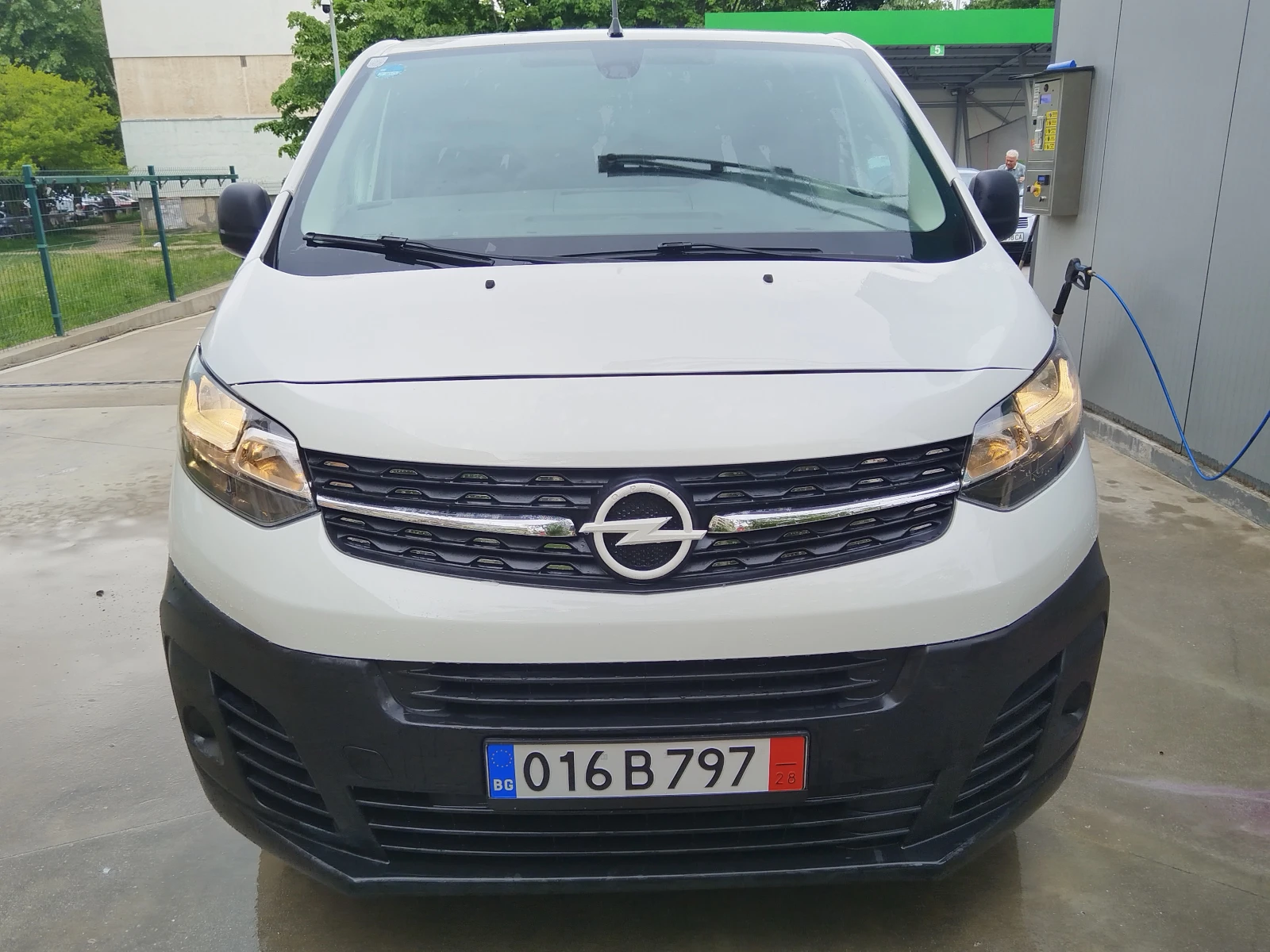 Opel Vivaro Навигация* CarPlay* Start stop* , снимка 2 - Бусове и автобуси - 54462408