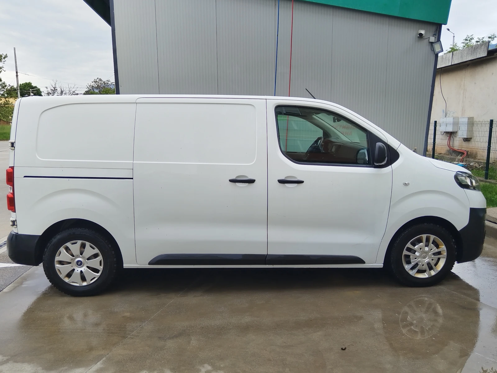 Opel Vivaro Навигация* CarPlay* Start stop* , снимка 4 - Бусове и автобуси - 54462408