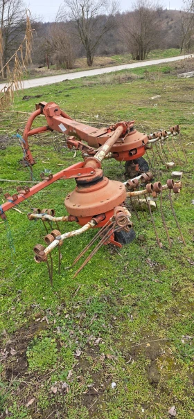Сенообръщачка KUHN, снимка 1