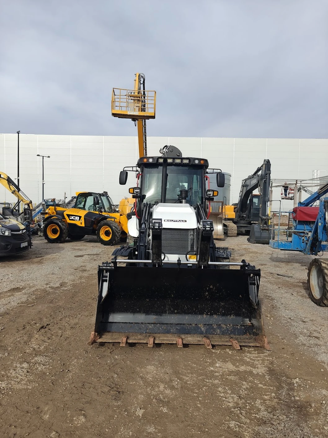 Багер Друга марка Bautrax BLX90 - изображение 2