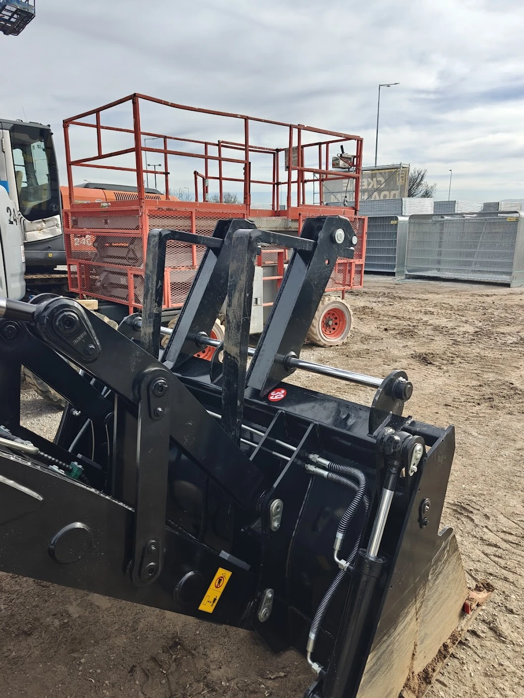 Багер Друга марка Bautrax BLX90 - изображение 9