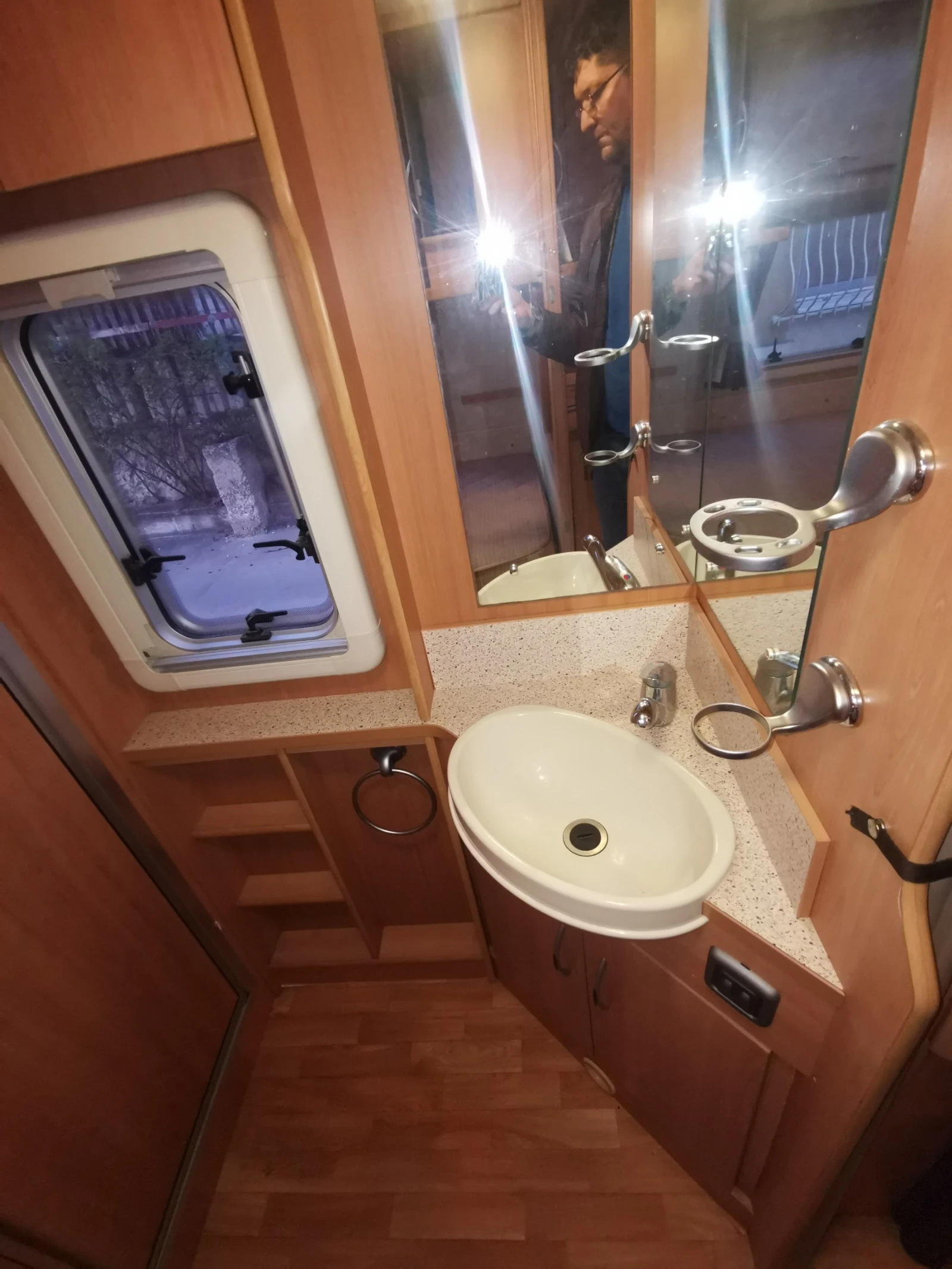 �������� ABI ACE Award Twinstar | Mobile.bg � ����������� 10