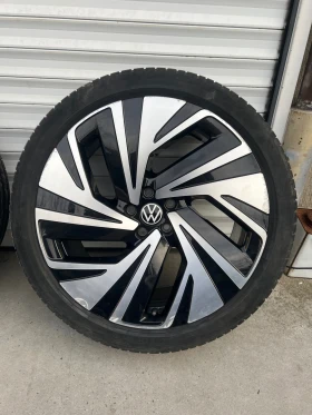 Гуми с джанти Pirelli 235/45R21, снимка 5