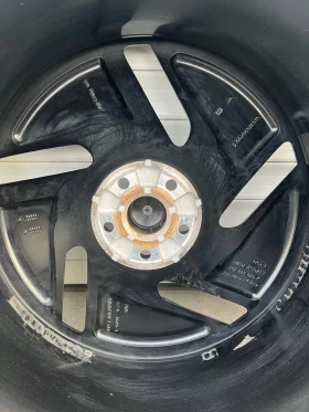 Гуми с джанти Pirelli 235/45R21, снимка 14