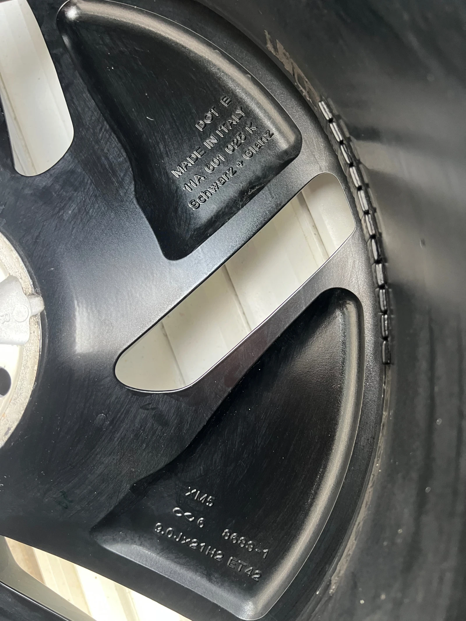 Гуми с джанти Pirelli 235/45R21, снимка 16 - Гуми и джанти - 56740871