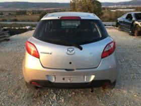 Mazda 2 1.3I 2броя, снимка 3