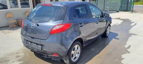 Mazda 2 1.3I 2броя, снимка 1