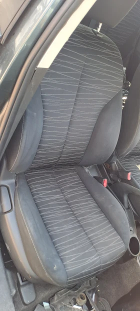 Mazda 2 1.3I 2броя, снимка 11