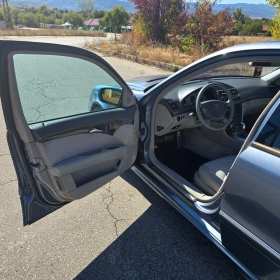 Mercedes-Benz E 320, снимка 10