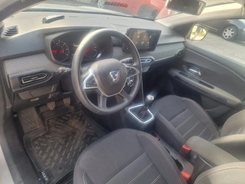 Dacia Jogger, снимка 17 - Автомобили и джипове - 47589264