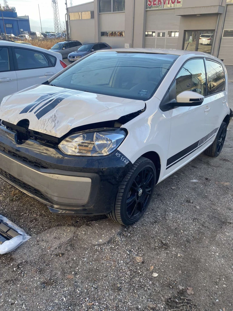 VW Up 1.0 MPI, снимка 4 - Автомобили и джипове - 48064415