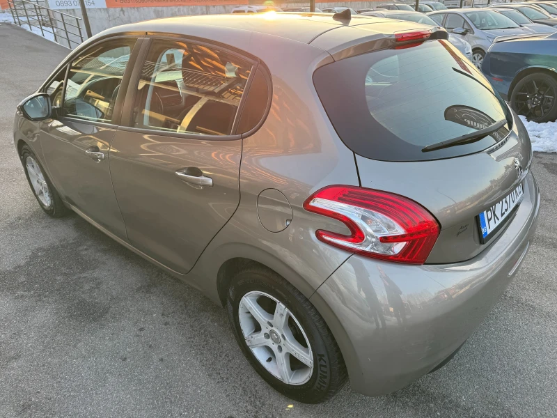 Peugeot 208 1.4HDI НОВ ВНОС , снимка 4 - Автомобили и джипове - 48725193