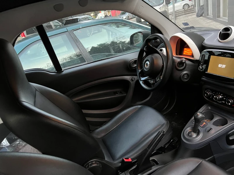 Smart Fortwo, снимка 4 - Автомобили и джипове - 48806116