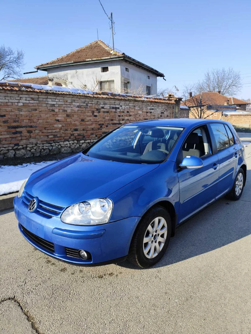 VW Golf, снимка 1 - Автомобили и джипове - 49245620