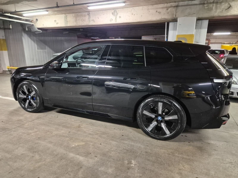 BMW iX 40, снимка 3 - Автомобили и джипове - 52657323