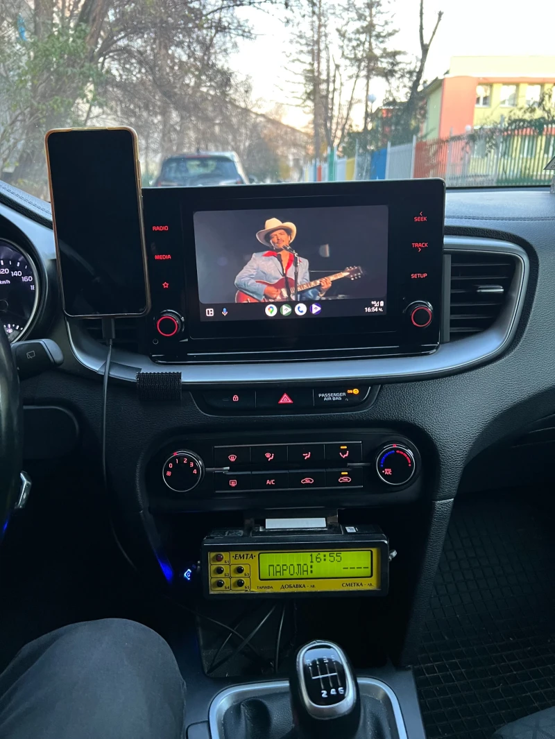 Kia Ceed, снимка 8 - Автомобили и джипове - 52643403