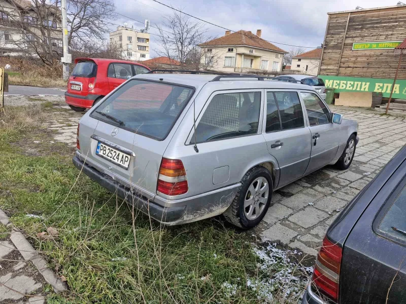 Mercedes-Benz E 300 124, снимка 4 - Автомобили и джипове - 53152310