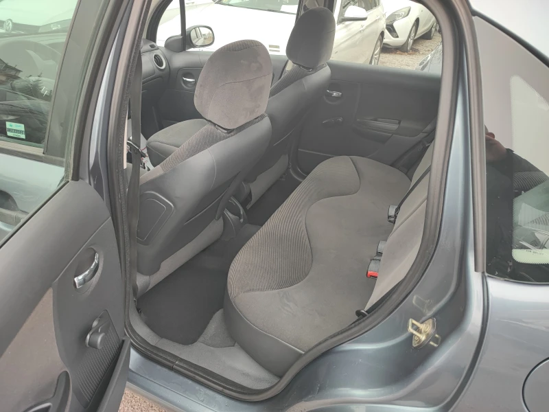 Citroen C3 1.1-60ks-КЛИМАТИК, снимка 15 - Автомобили и джипове - 53259713