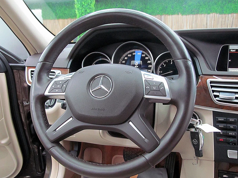 Mercedes-Benz E 350 4-Matic/ТОП СЪСТОЯНИЕ СОБСТВЕН ЛИЗИНГ, снимка 16 - Автомобили и джипове - 53521521